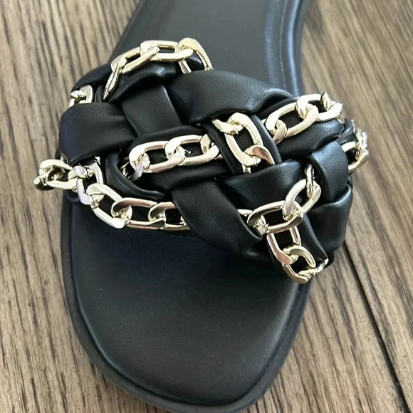 Chain Kitty Sandal - Picture 6 of 6